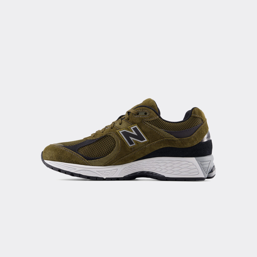 new-balance-2002r-u2002rr-sneakers-woodland-2