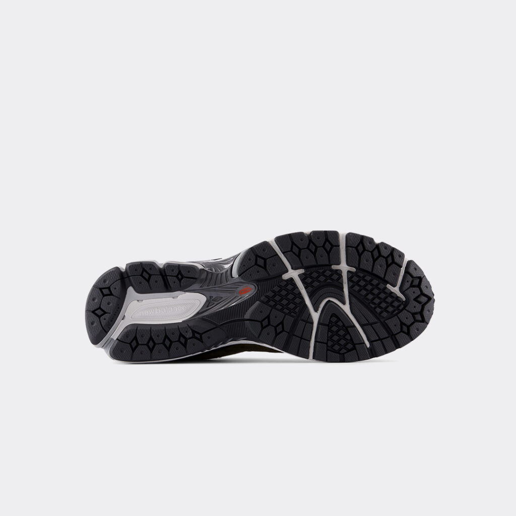 new-balance-2002r-u2002rr-sneakers-woodland-4