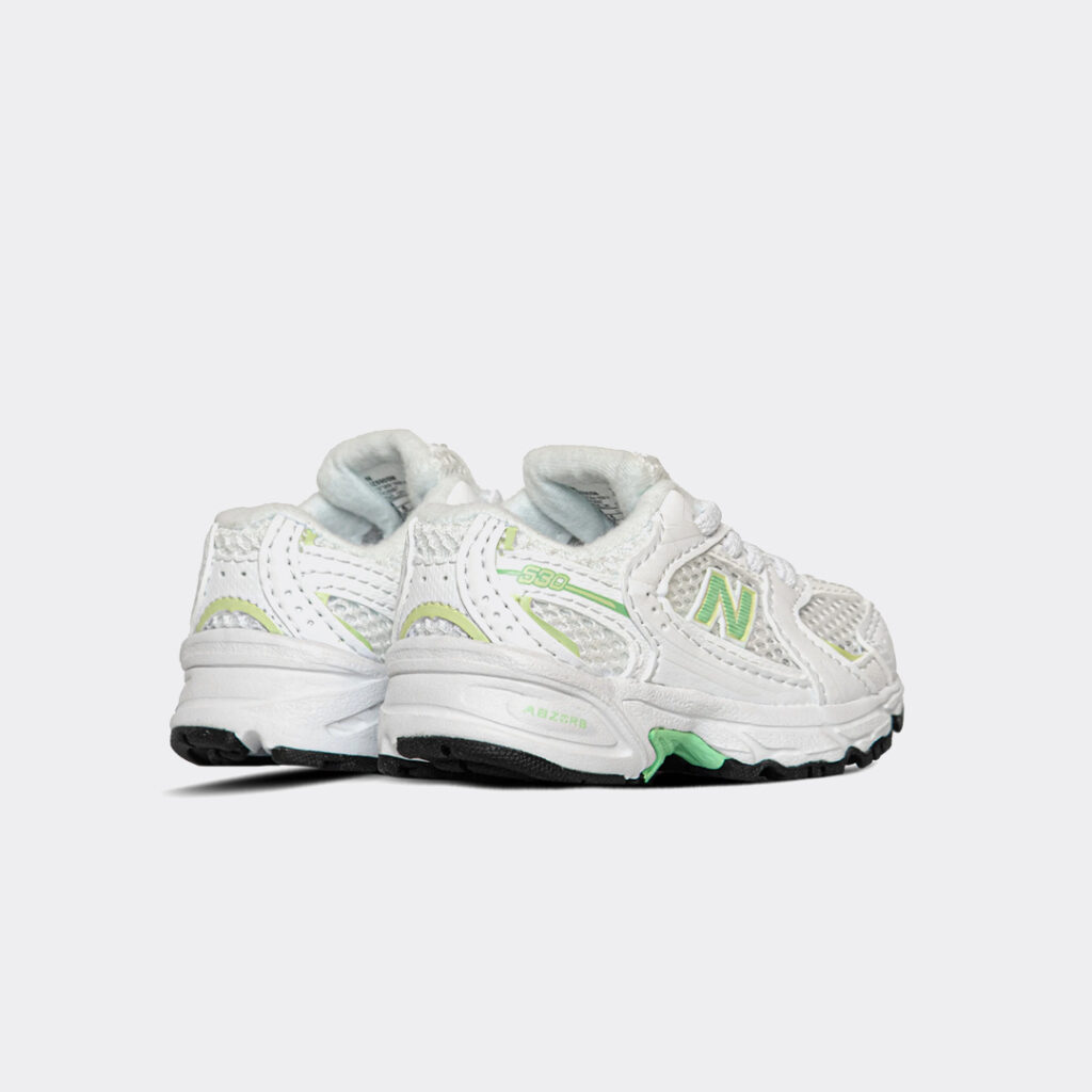new-balance-530-vrefika-sneakers-white-iz530sm-3