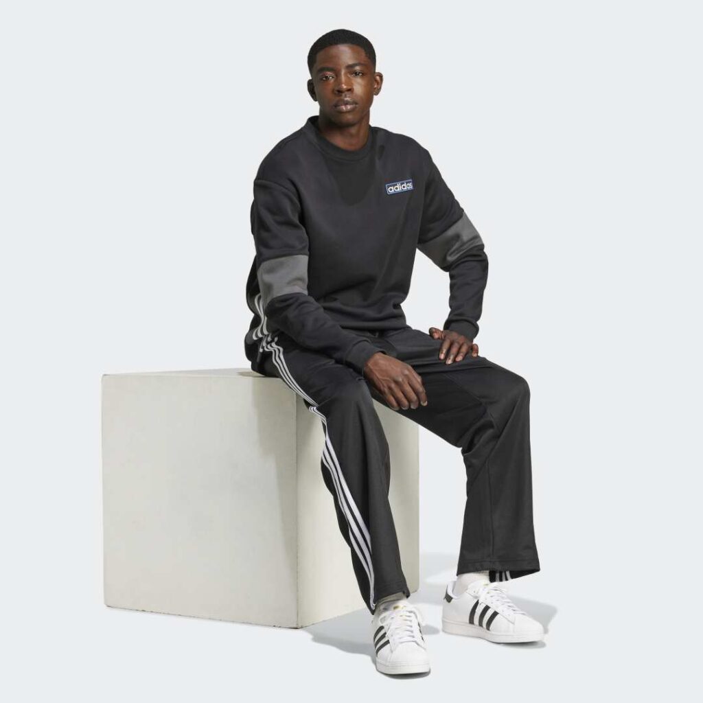 adidas-adicolor-baggy-fit-firebird-track-pants-iz4801-black-2