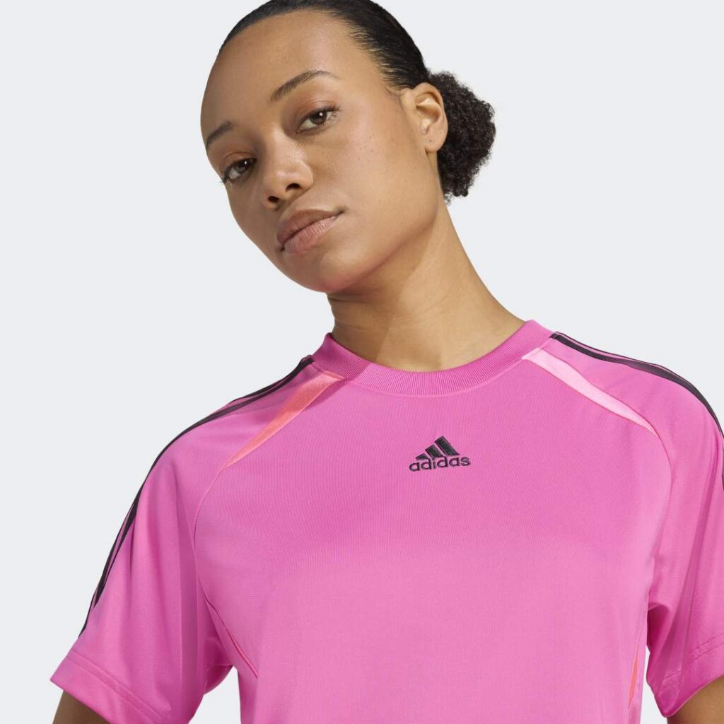 adidas-adicolor-teamgeist-loose-tee-jz8271-semi-lucid-fuchsia-3