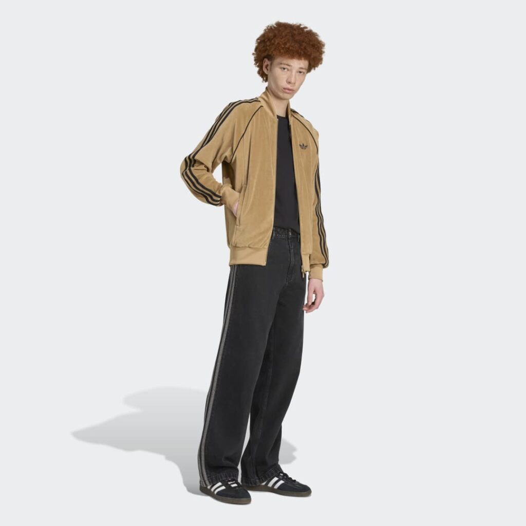 adidas-sst-adicolor-velour-tracktop-jx1561-cardboard-2