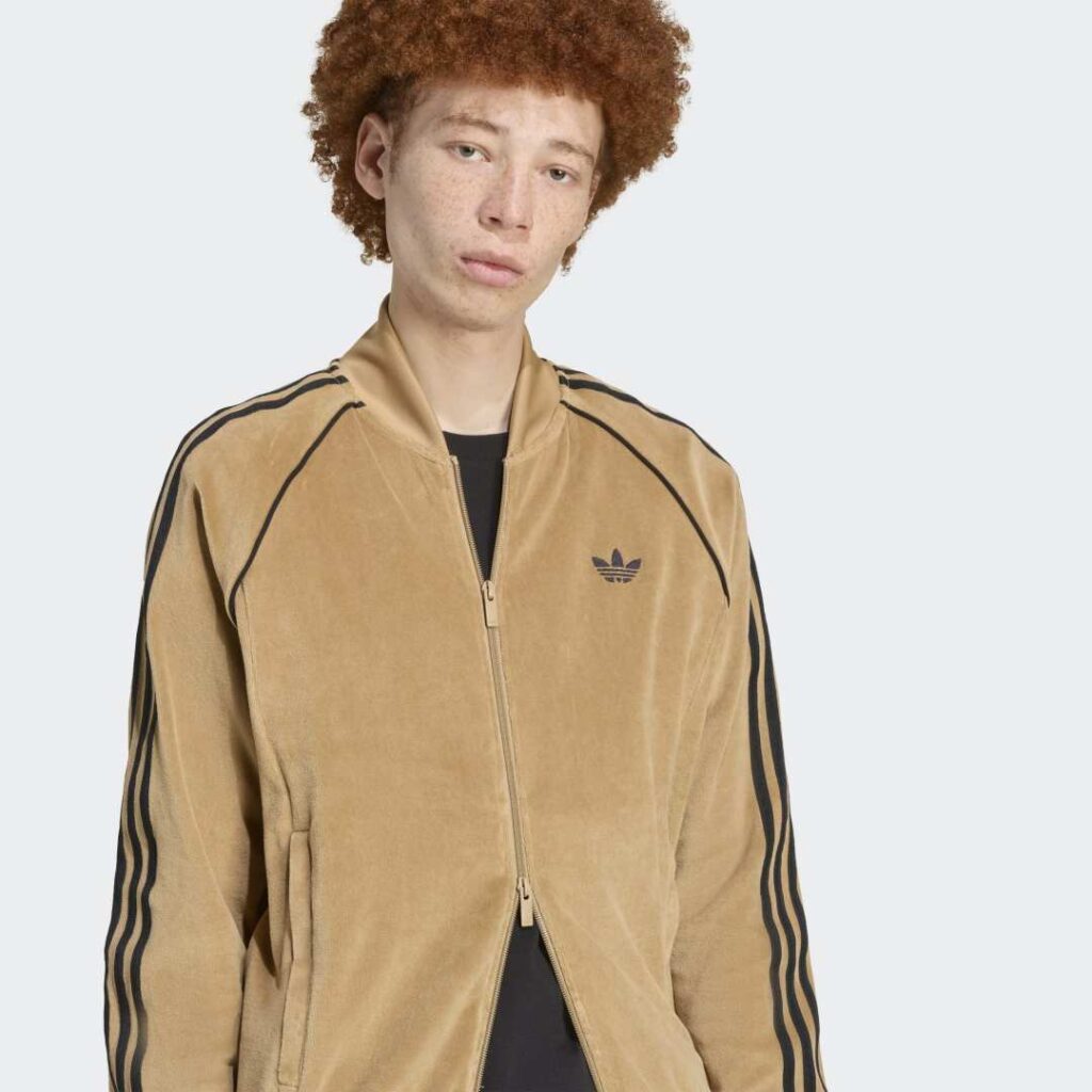 adidas-sst-adicolor-velour-tracktop-jx1561-cardboard-3