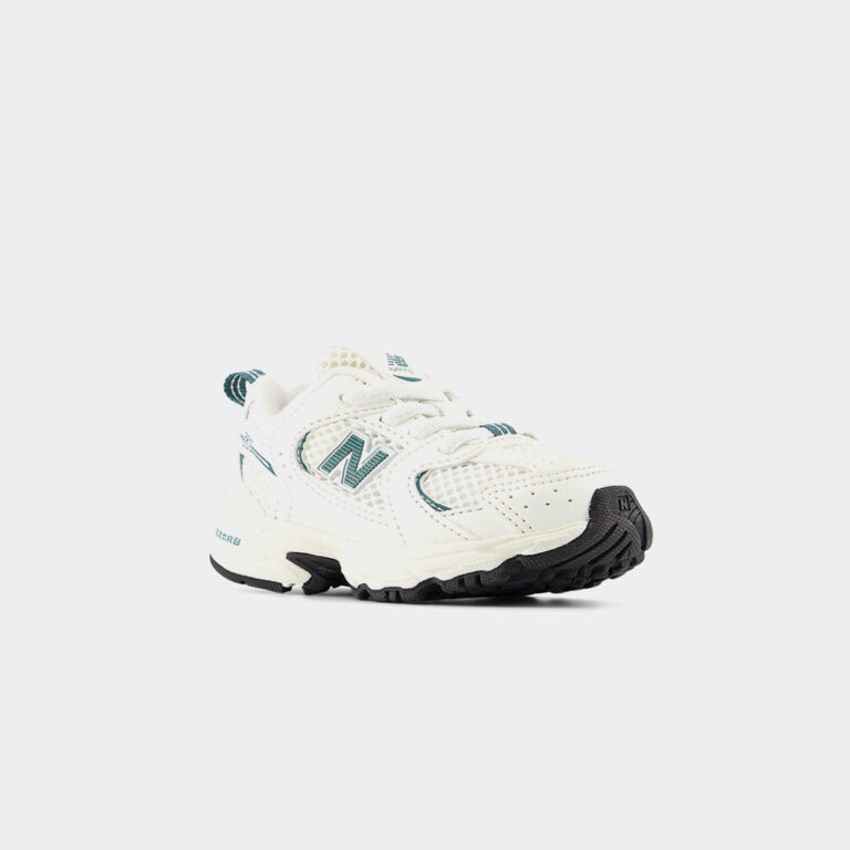 new-balance-530-vrefika-sneakers-iz530ch-sea-salt-1