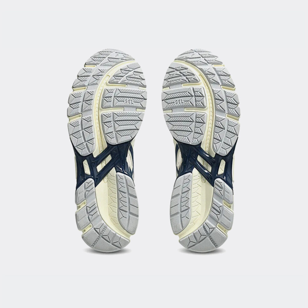 asics-gel-kayano-20-sneakers-1203a388-104-cream-4