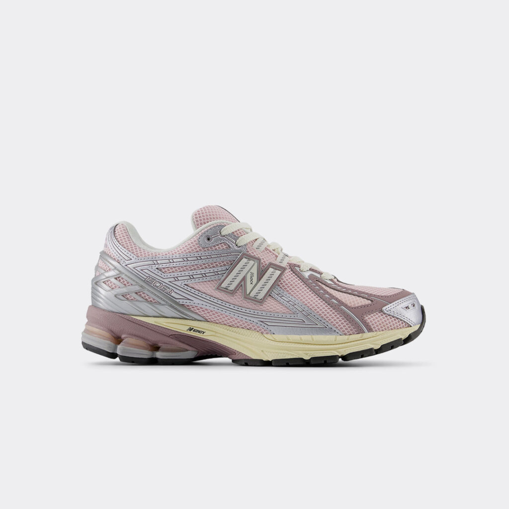 new-balance-1906r-sneakers-u1906rnf-rose