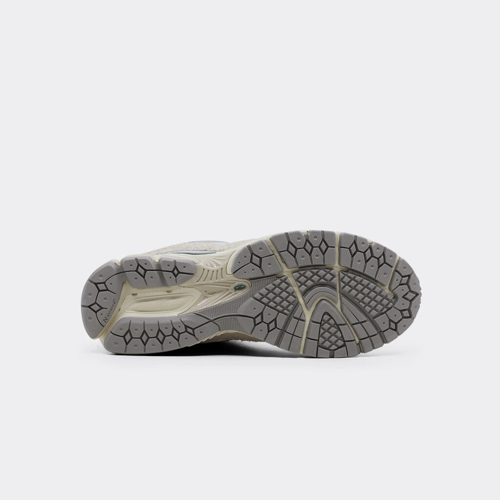 new-balance-20002r-sneakers-m2002rek-cream-grey-3