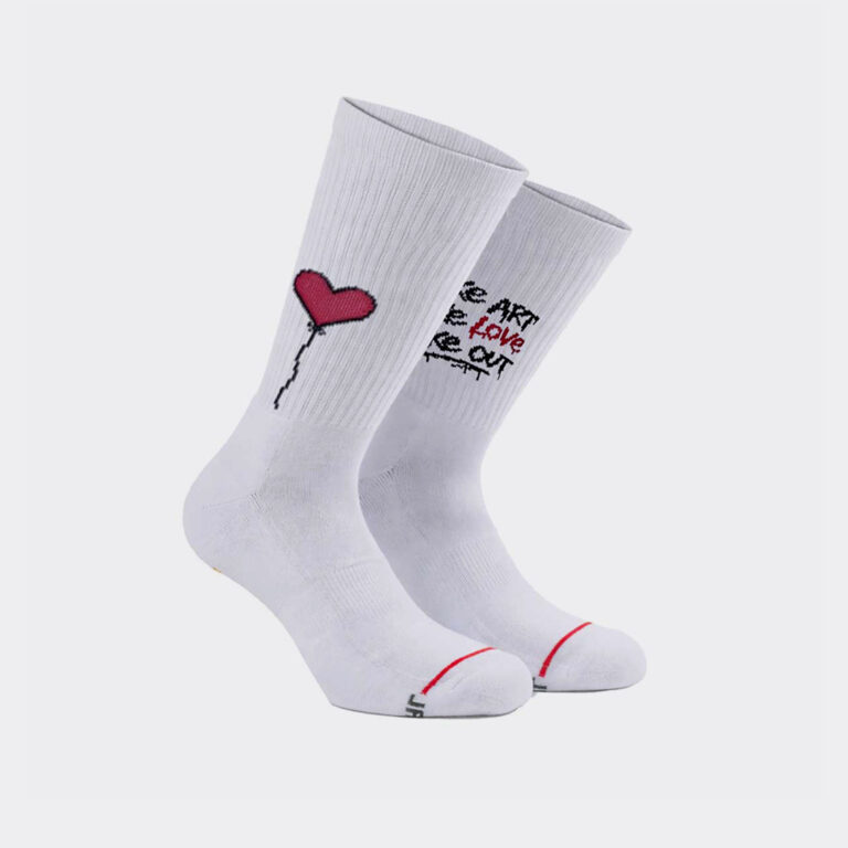 bee-unusual-make-love-socks-as-260712-1