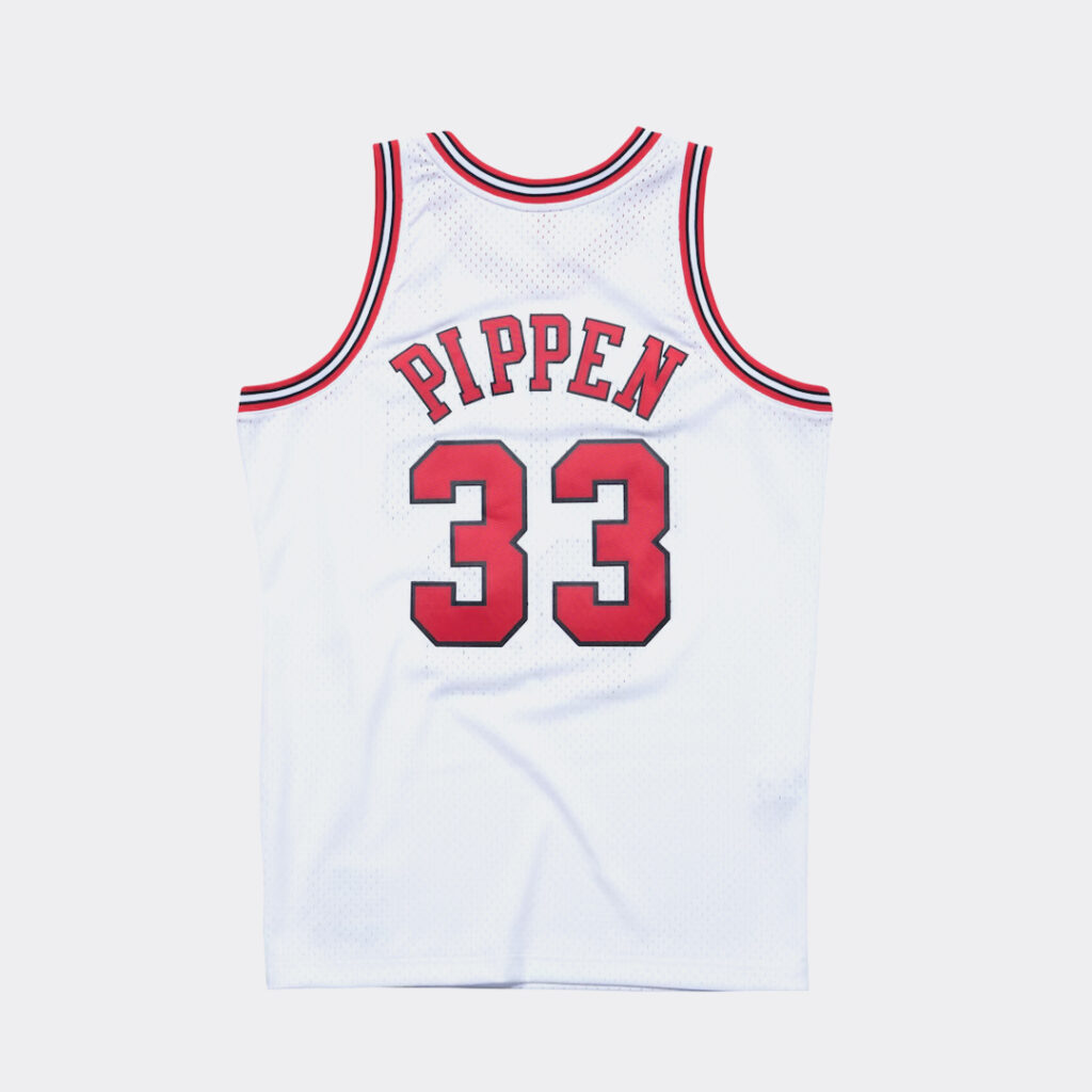 mitchell-and-ness-nba-swingman-jersey-bulls-97-98-scottie-pippen-smjyac18054-cbuwhit97spi-1