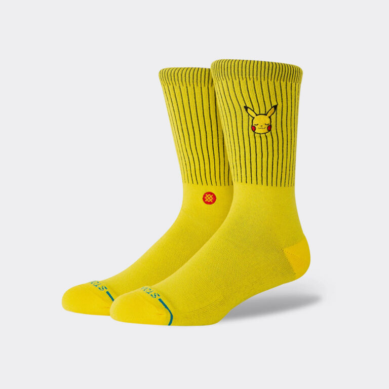 stance-pikachu-crew-socks-a555d25pik-yel