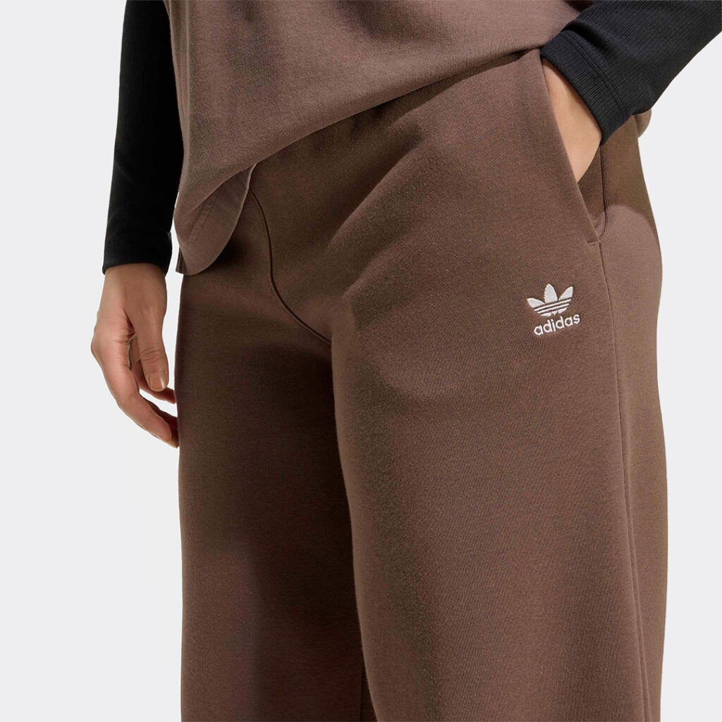adidas-essentials-wide-leg-fleece-kc9136-earth-strata-3