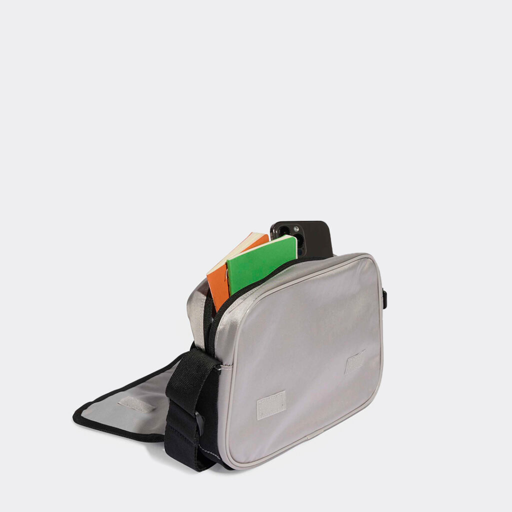 adidas-small-messenger-bag-ke0759-grey-2
