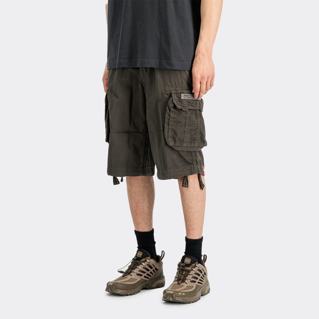 alpha-industries-jet-short-191200-136-greyblack