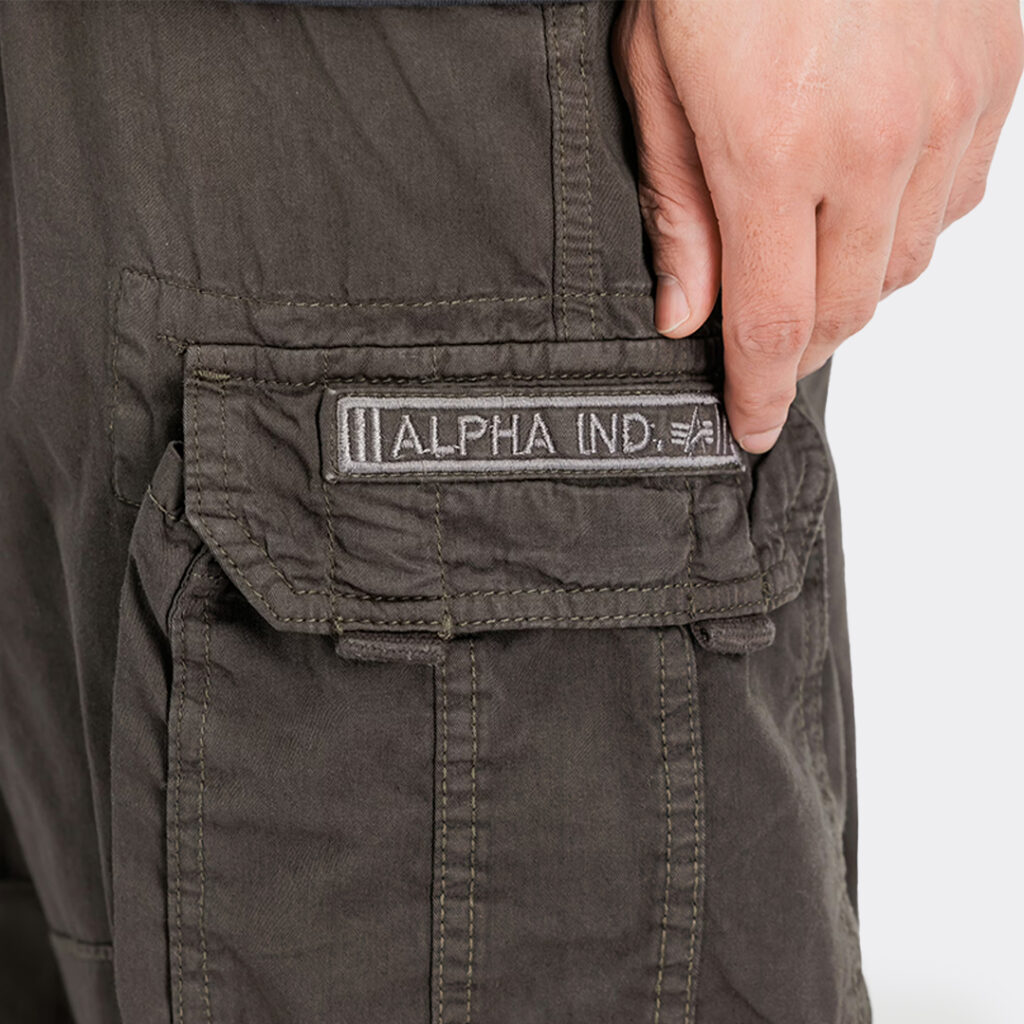alpha-industries-jet-short-191200-136-greyblack-3