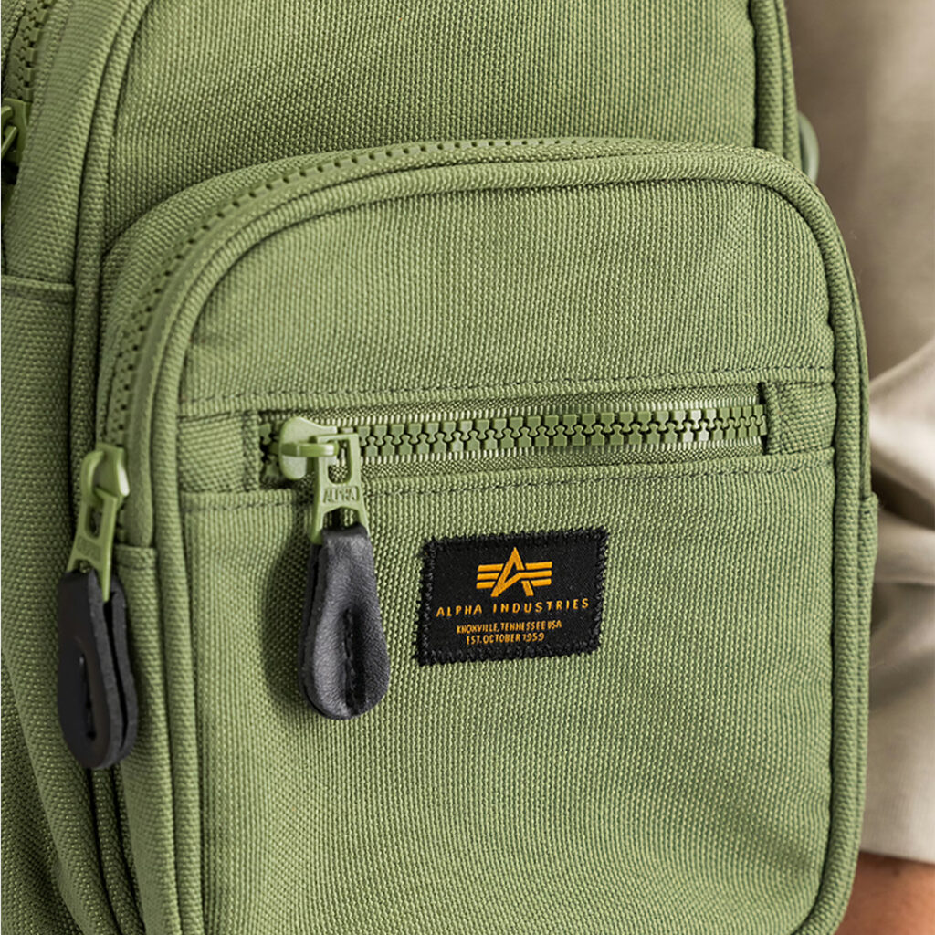 alpha-industries-label-messenger-small-bag-156941-01-sage-green-3
