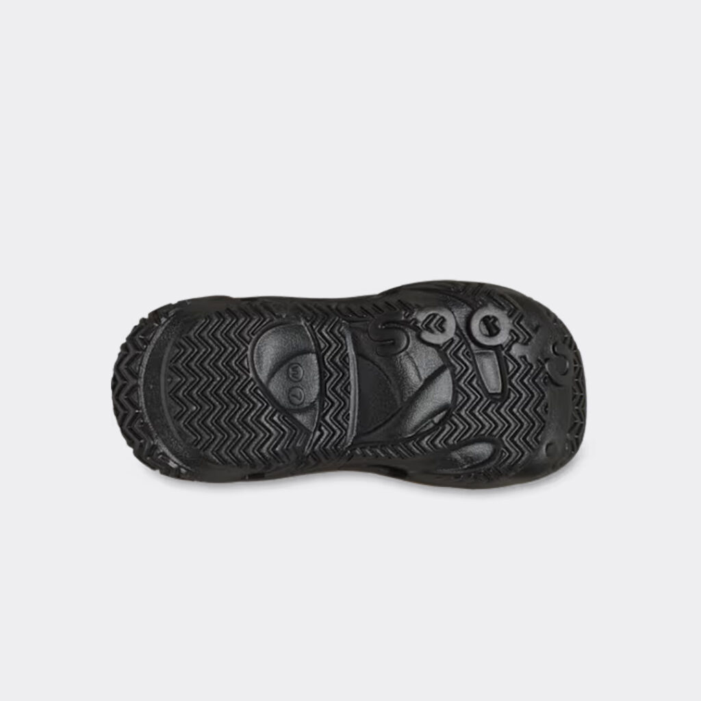 crocs-caged-clog-211141-001-black-3
