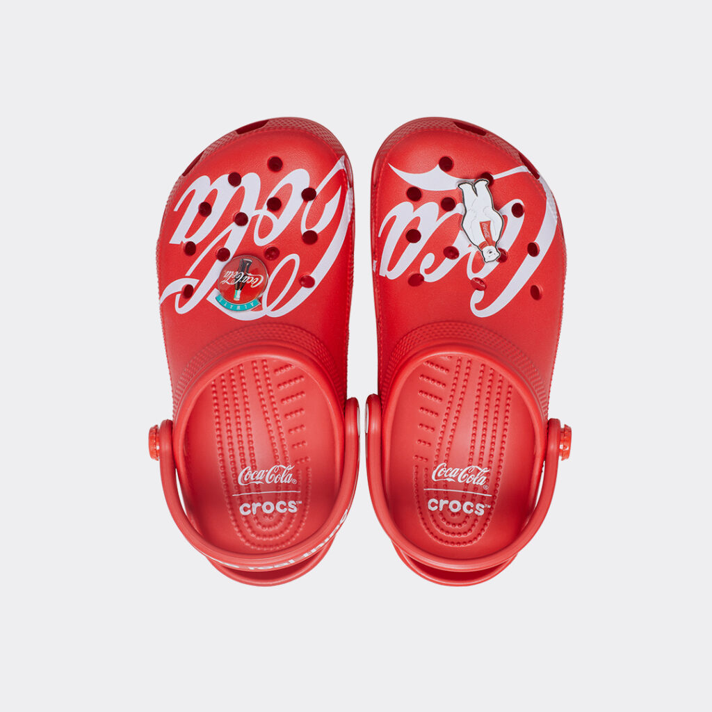 crocs-coca-cola-classic-clog-212129-90h-multi-2