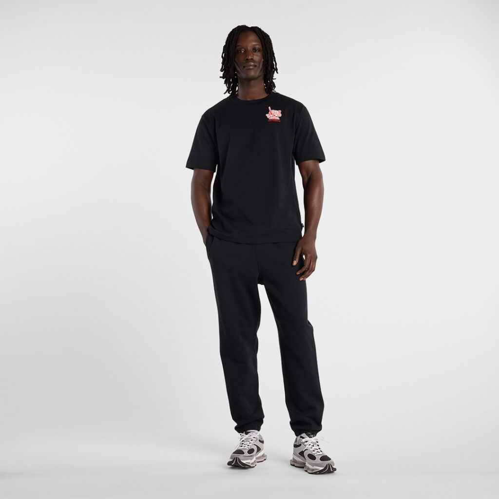 new-balance-ramen-t-shirt-mt61h51d-bk-black-3