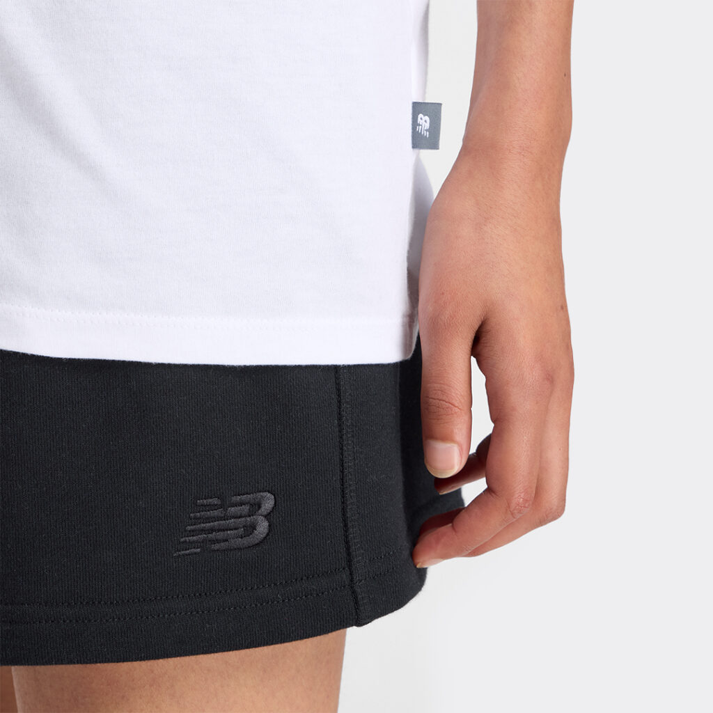 new-balance-trackside-oversized-t-shirt-wt61974v-wt-white-3