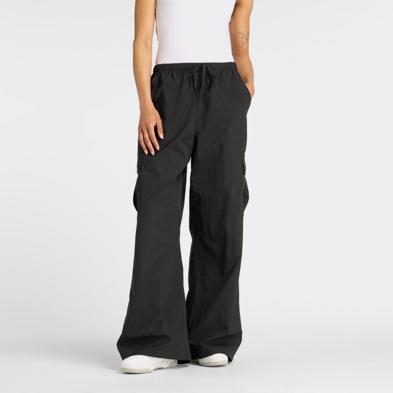 new-balance-woven-cargo-pant-wp53504-bk-black