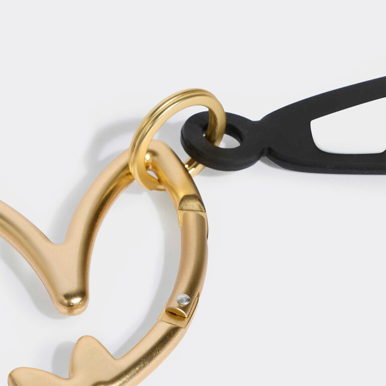 adidas-originals-key-chain-ke2334-gold-metallic-1
