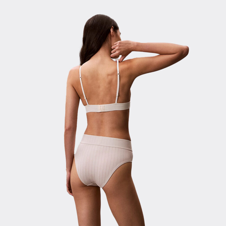 calvin-klein-heritage-lightly-lined-triangle-bralette-lv00qf8886-yas-tofu-1