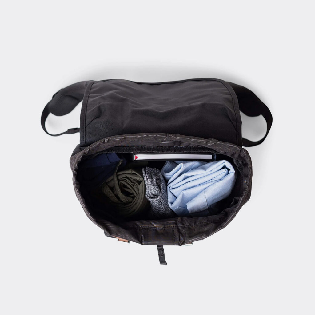 herschel-little-america-backpack-mid-volume-21-l-black-tonal-11391-05881-4