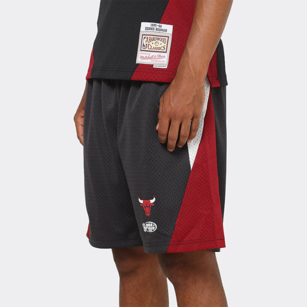 mitchell-and-ness-nba-warehouse-panel-shorts-chicago-bulls-mncg4178wsbk-washed-black-3