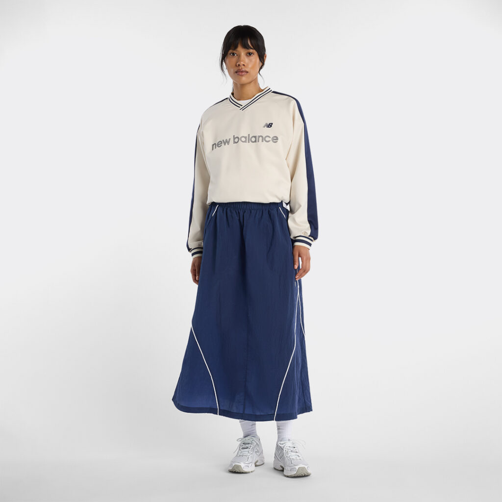 new-balance-satin-woven-pullover-wt61145i-lin-beige-3