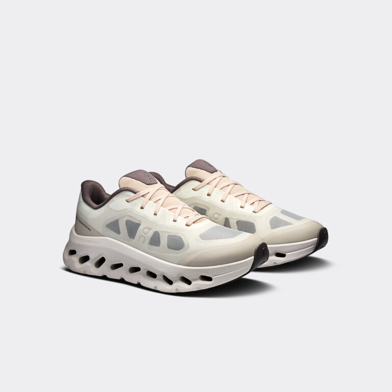 on-cloudtilt-remix-shoes-3wg10243147-silver-ivory-1