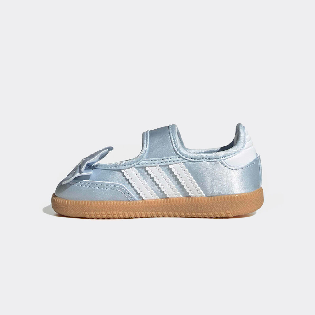 adidas-disney-samba-jane-ih1760-crystal-sky-2