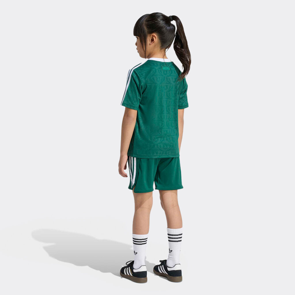 adidas-disney-short-jersey-set-kc8432-collegiate-green-3