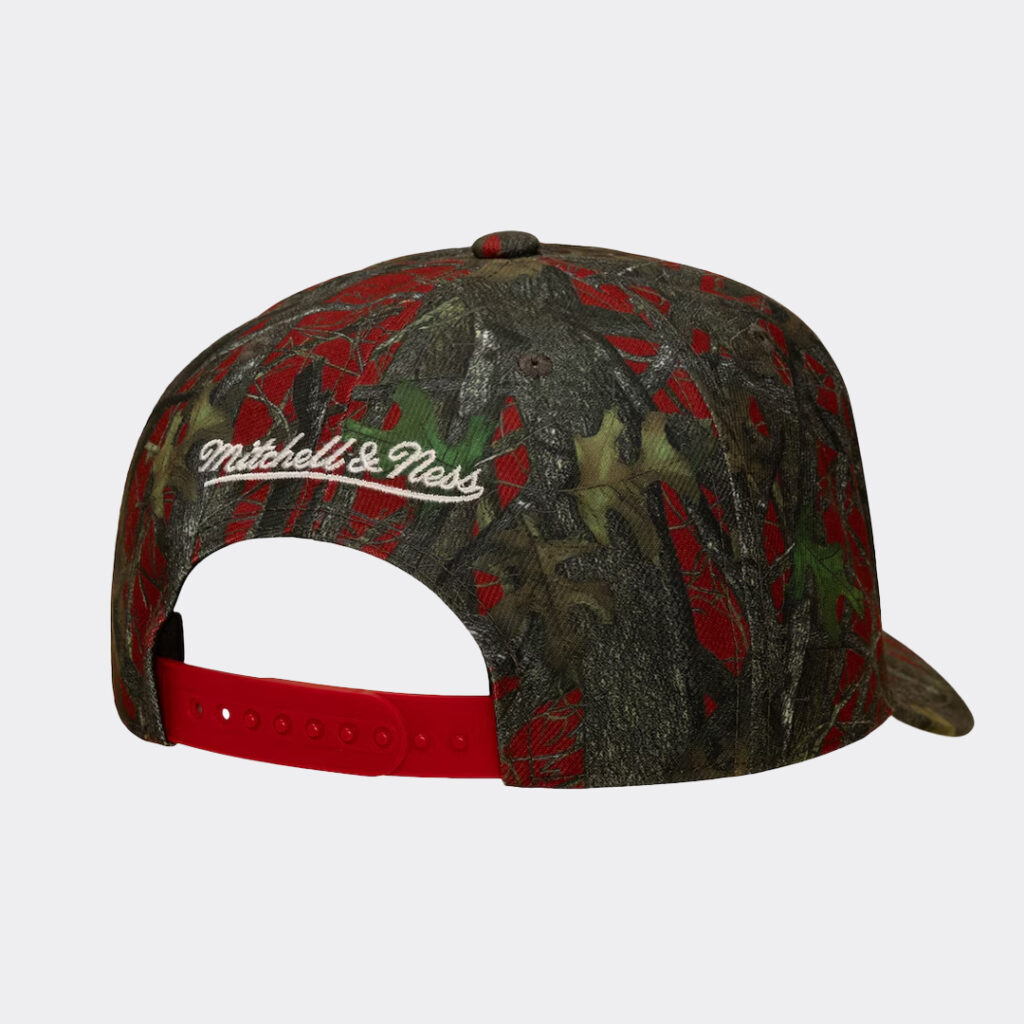 mitchell-and-ness-chicago-bulls-red-quiet-blaze-pro-pinch-snapback-hat-hp17650-cbumult-1
