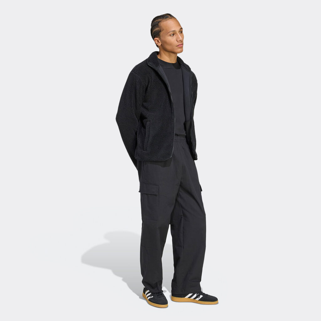 adidas-trefoil-essentials-teddy-fleece-men-jv7676-black-2