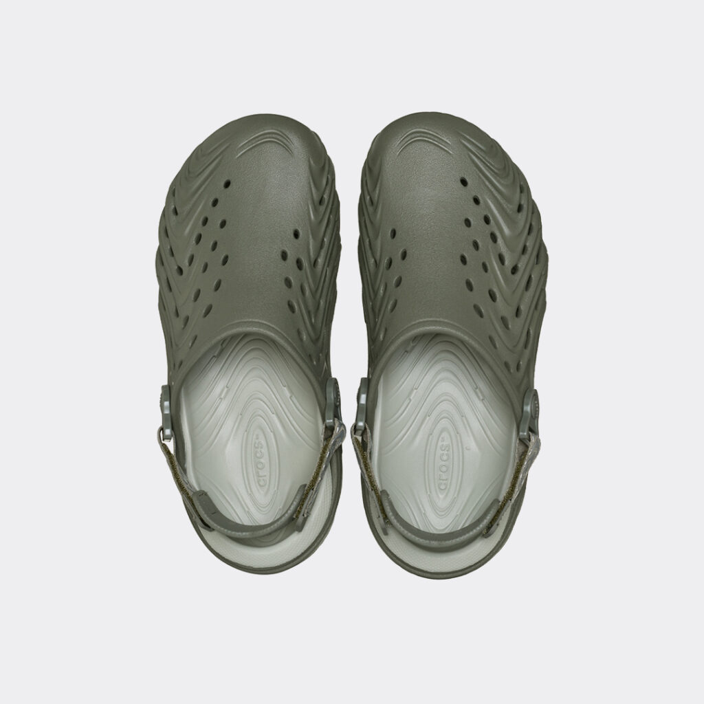 crocs-echo-ii-chrome-213780-1zy-silver-3