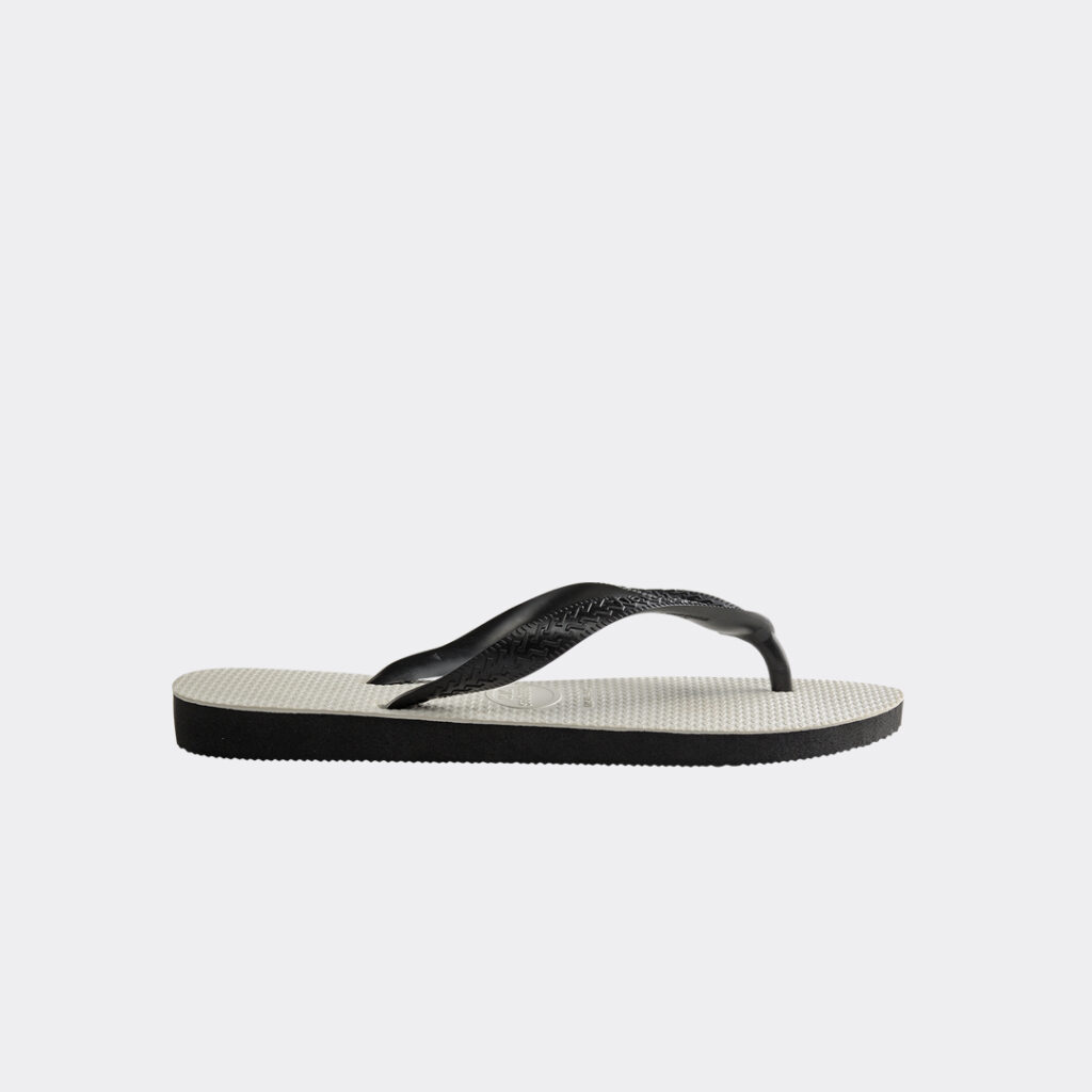 havaianas-tradicional-flip-flops-4001280-00090-black-2