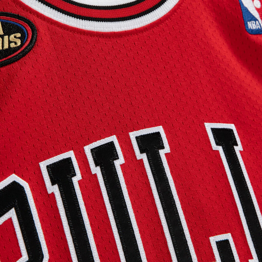 mitchell-and-ness-michael-jordan-bulls-1997-98-authentic-jersey-ajy4cp19016-cbuunrd97mjo-2