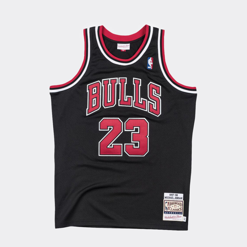 mitchell-and-ness-michael-jordan-bulls-1997-98-authentic-jersey-ajy4gs18400-cbublck97mjo