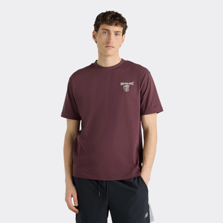 new-balance-grab-a-bite-london-t-shirt-mt62b9li-ylr-cherry-leather