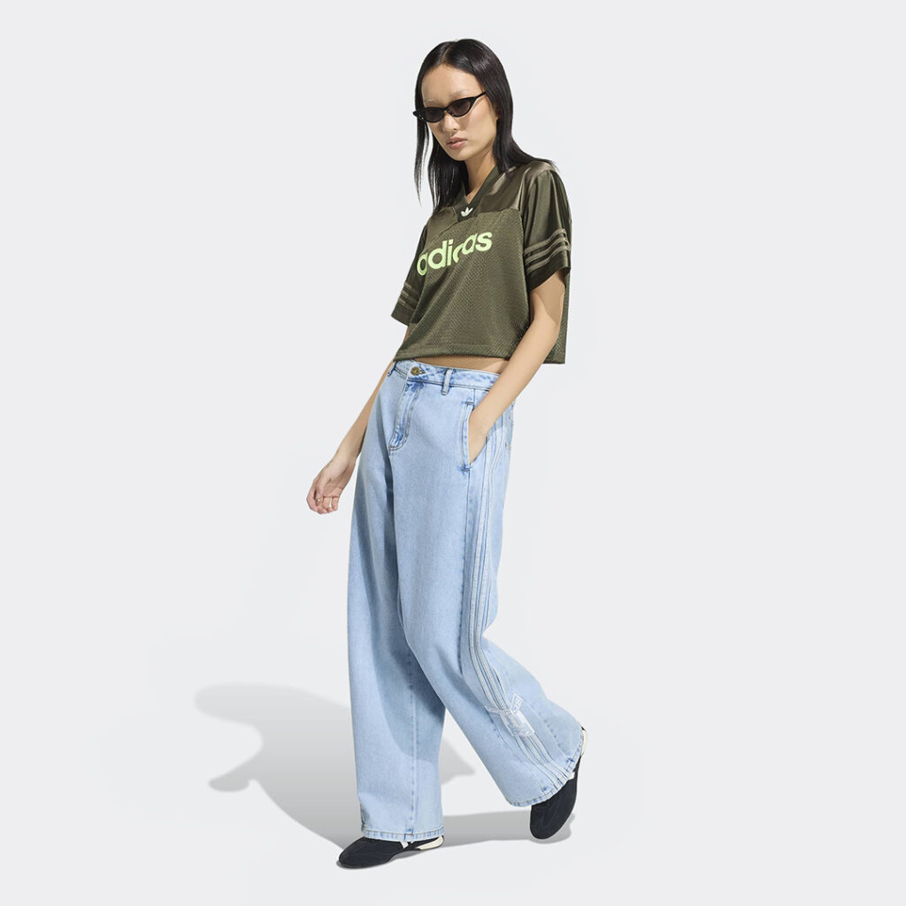 adidas-adibreak-mid-rise-wide-leg-denim-pants-kt2651-light-denim-2