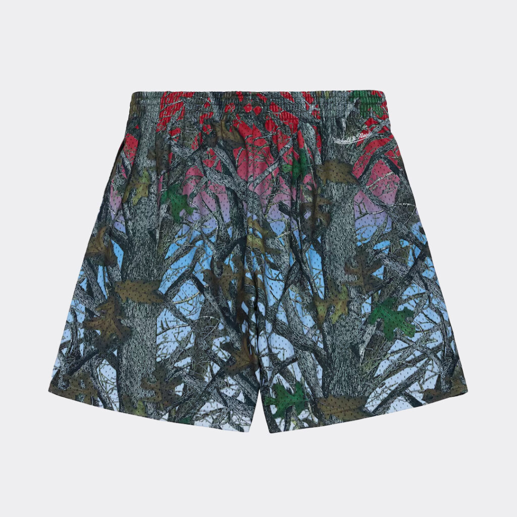 mitchell-and-ness-chicago-bulls-light-blue-quiet-blaze-mesh-shorts-bt17879-cbumult-1