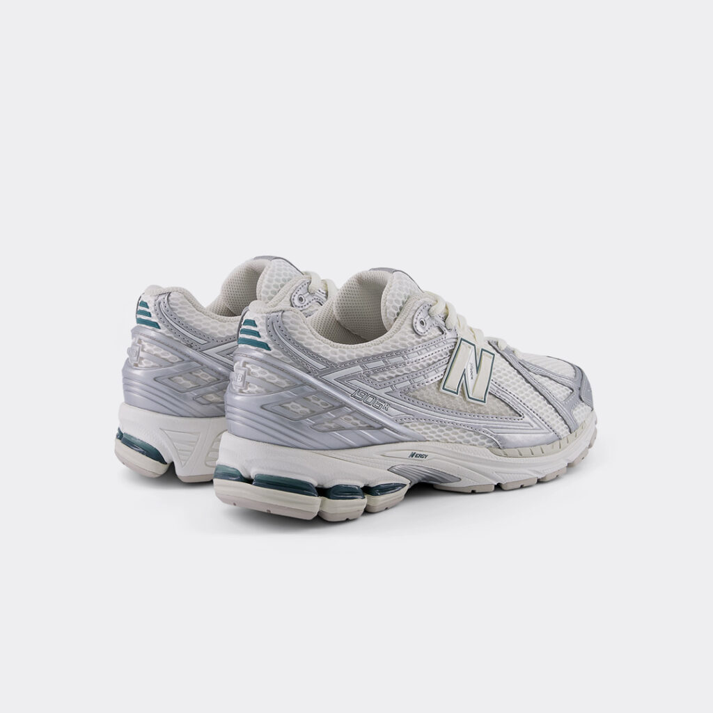 new-balance-1906r-sneakers-m1906ree-silver-metallic-5