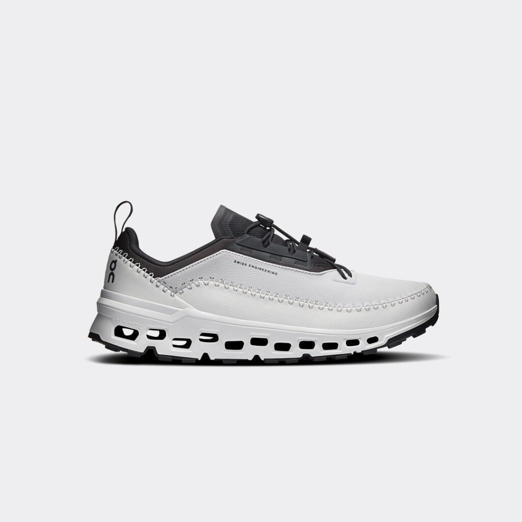on-cloudaway-2-shoes-3me30051430-black-ivory
