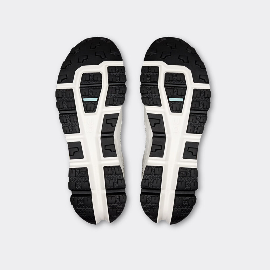 on-cloudaway-2-shoes-3me30051430-black-ivory-4