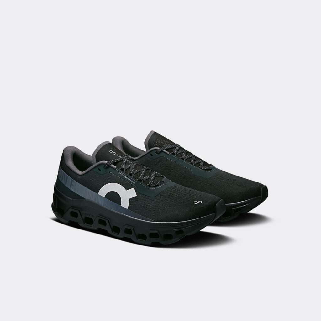 on-cloudmoster-1-sneakers-3mf30740553-black-1