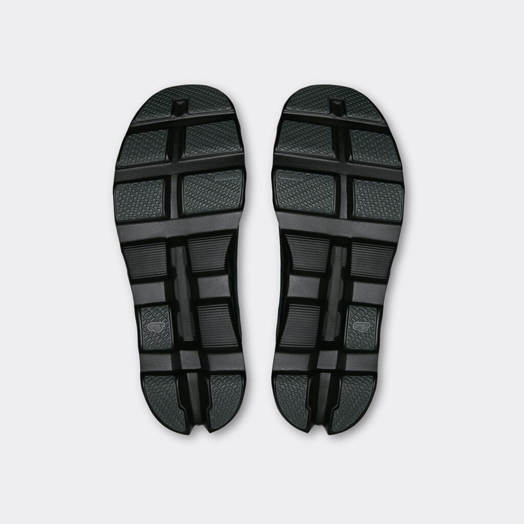 on-cloudmoster-1-sneakers-3mf30740553-black-4