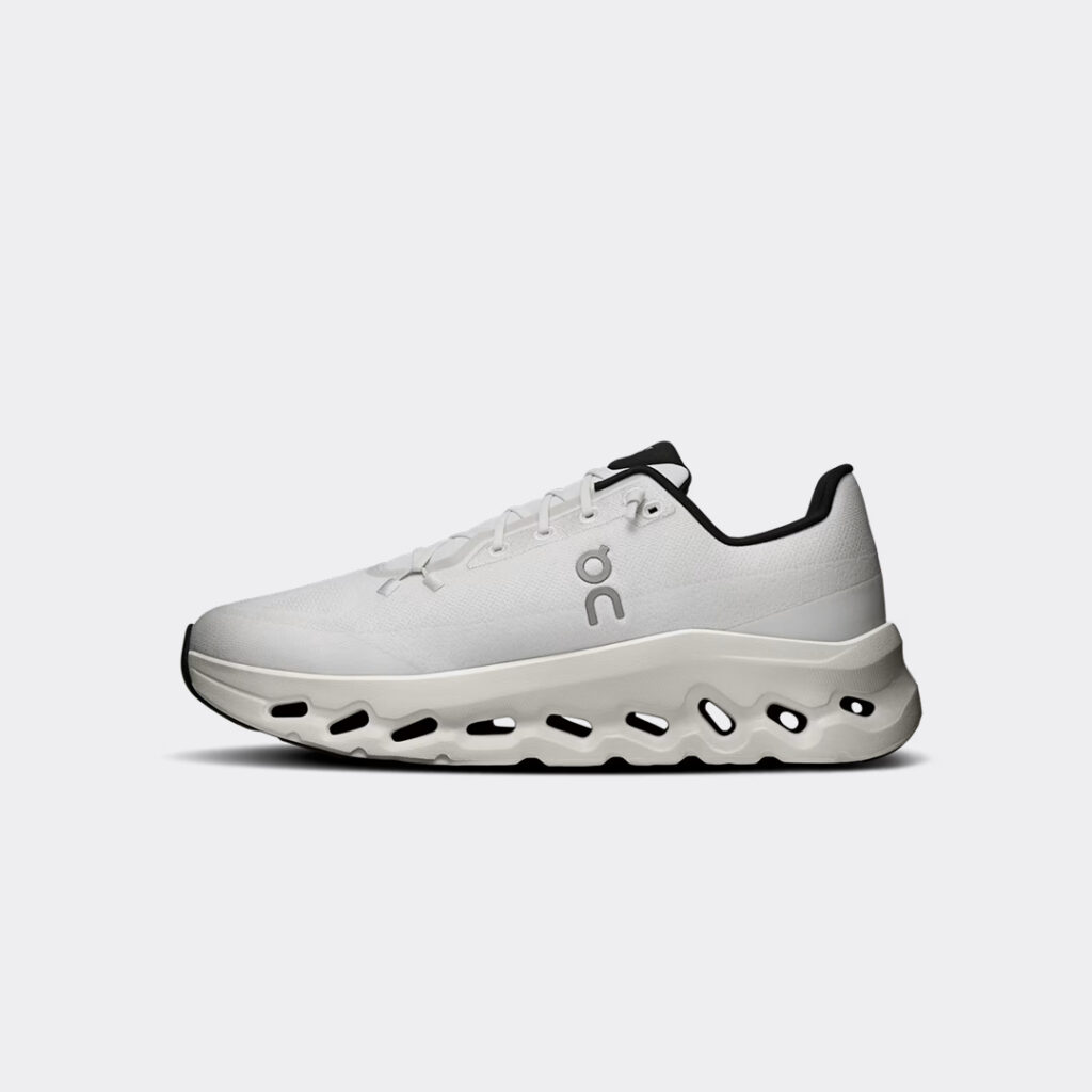 on-cloudtilt-shoes-3me10102531-pearl-ice-2