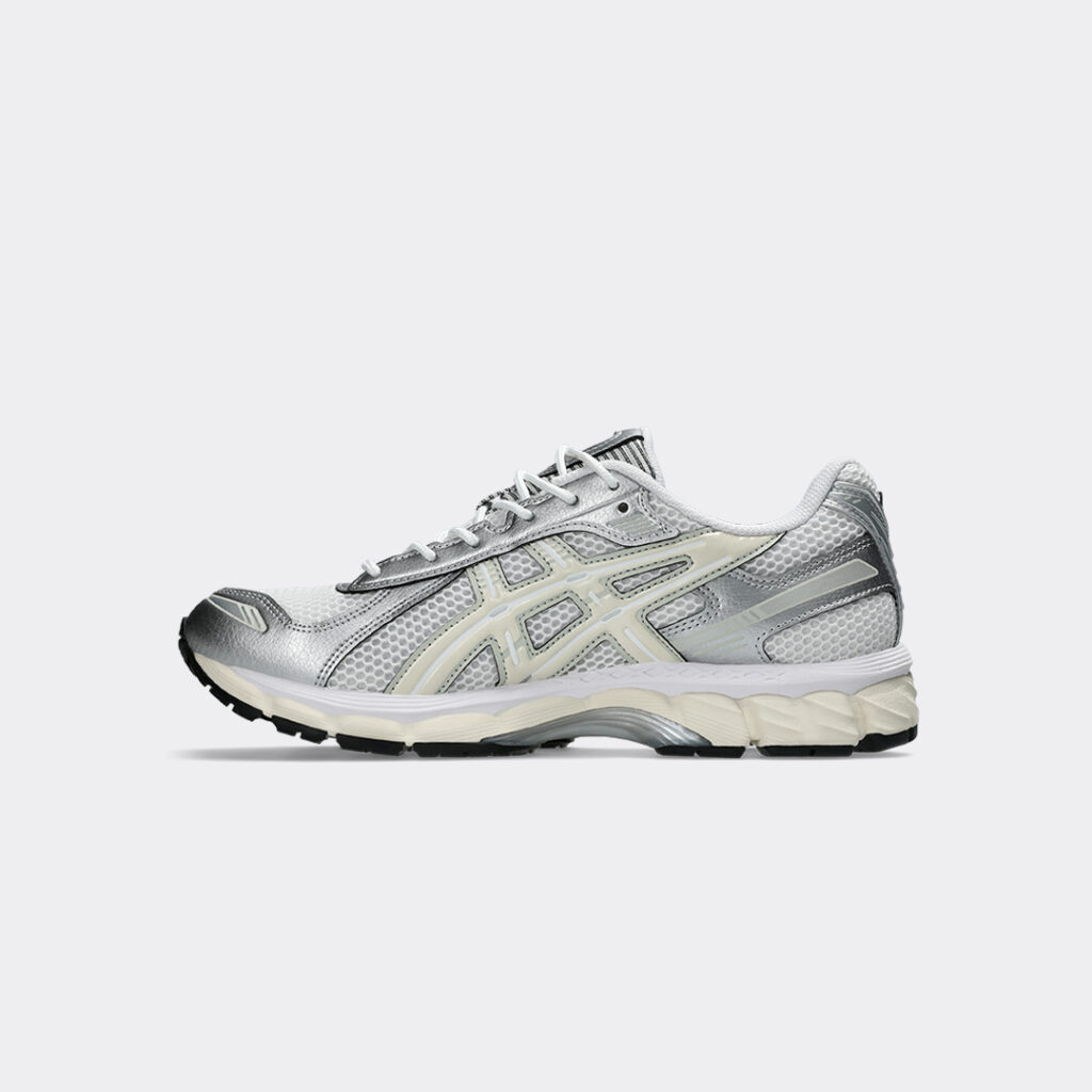 asics-gel-kayano-12-1-sportstyle-shoes-1203a759-106-white-cream-2