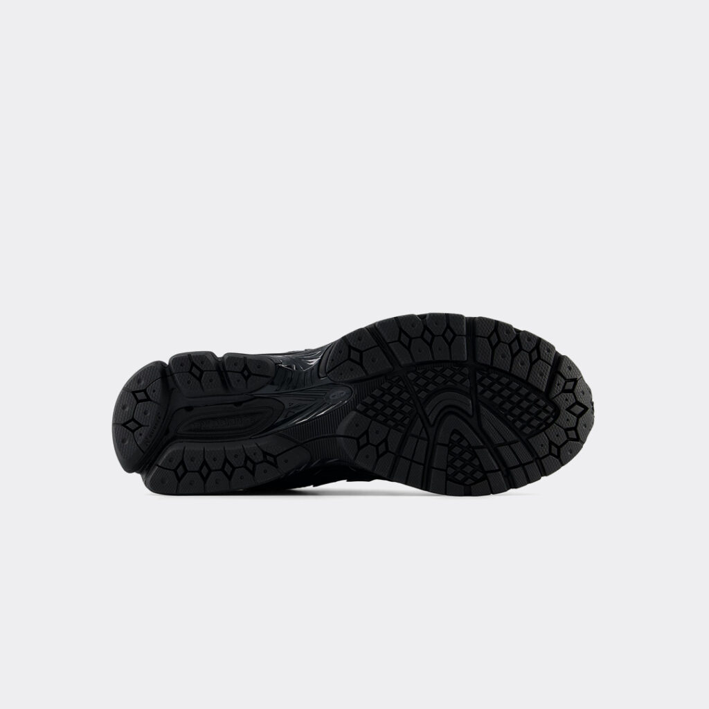 new-balance-1906r-sneakers-m1906nj-black-4