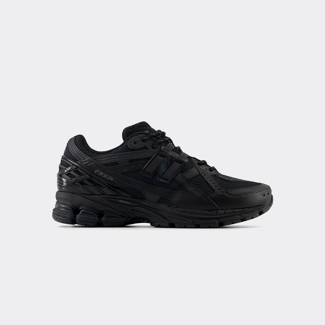 new-balance-1906r-sneakers-m1906nj-black.jpg new-balance-1906r-sneakers-m1906nj-black